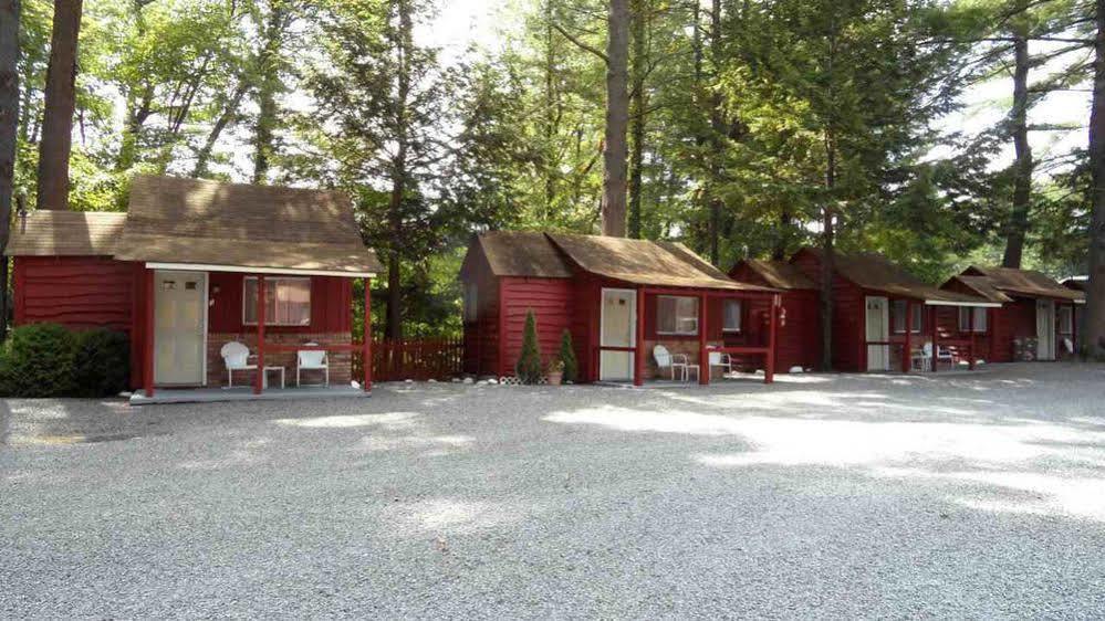 Do Rest Court Hotell Lake George Exteriör bild